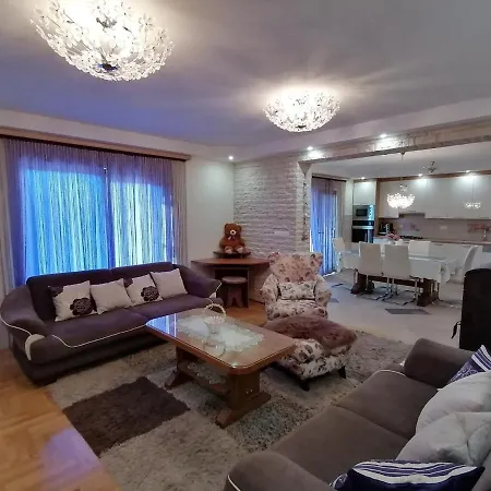 Ferienhaus Roncevic