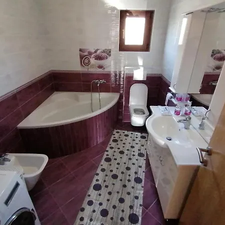 Ferienhaus Roncevic Апартаменты Ясенице