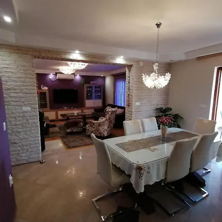 Lejlighed Ferienhaus Roncevic *